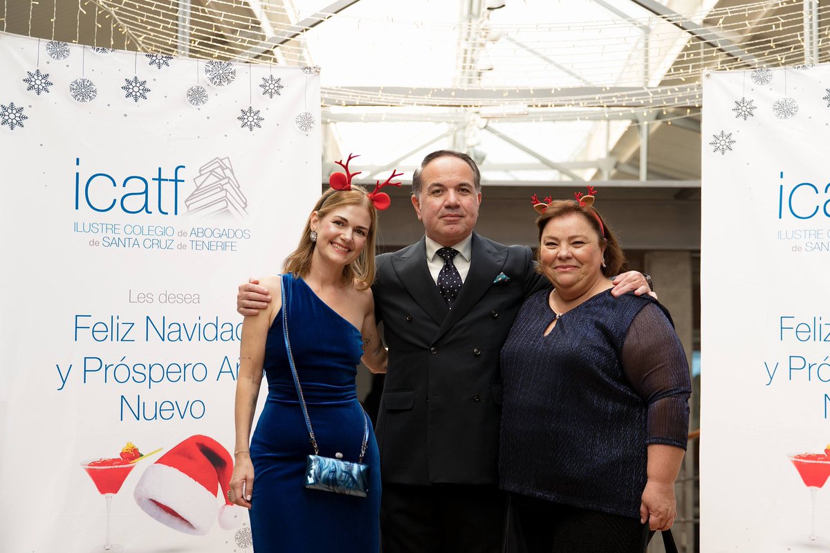 impulsacambio's tweet image. #CóctelNavideño #AbogacíaUnida #CasinoSantaCruz #SantaCruzDeTenerife #NavidadJurídica #AbogadasYAbogados #ColegioDeAbogados #MilaPacheco #TrabajoEnEquipo #NuevosRetos #FelizAñoNuevo