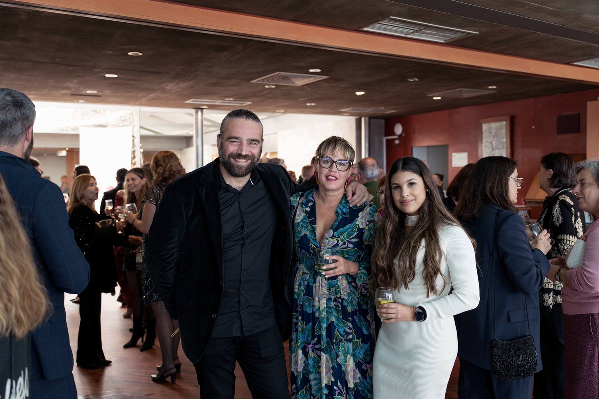 impulsacambio's tweet image. #CóctelNavideño #AbogacíaUnida #CasinoSantaCruz #SantaCruzDeTenerife #NavidadJurídica #AbogadasYAbogados #ColegioDeAbogados #MilaPacheco #TrabajoEnEquipo #NuevosRetos #FelizAñoNuevo