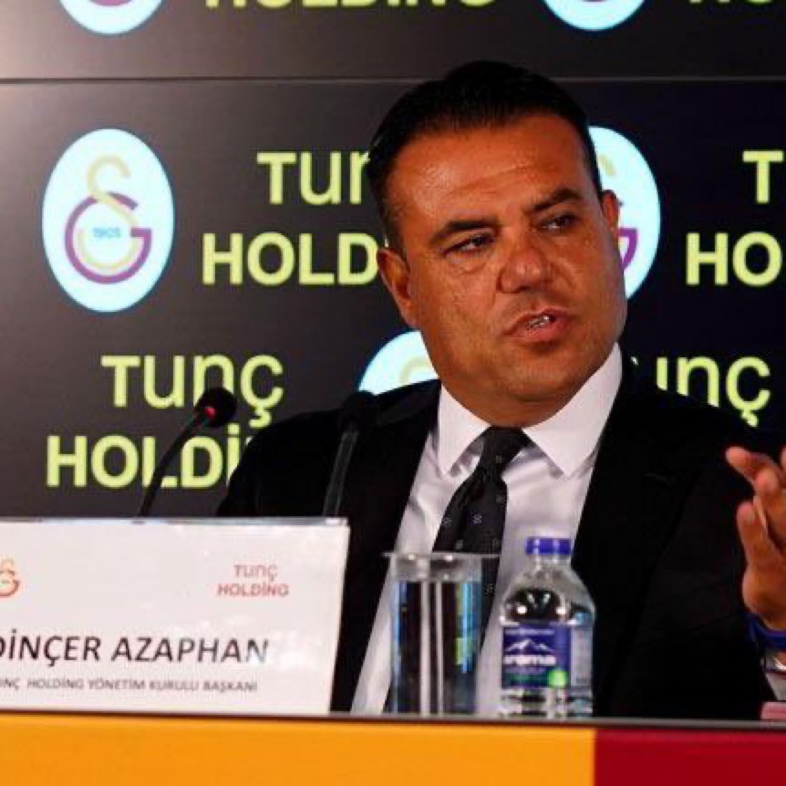 Yılın “En fazla kişiye” yardım yapan İş insanı, Dinçer Azaphan oldu.