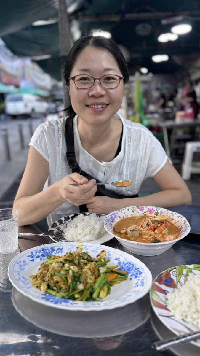 バンコク(￣∇￣)
カオサンのメムトムヤムクン最高😃