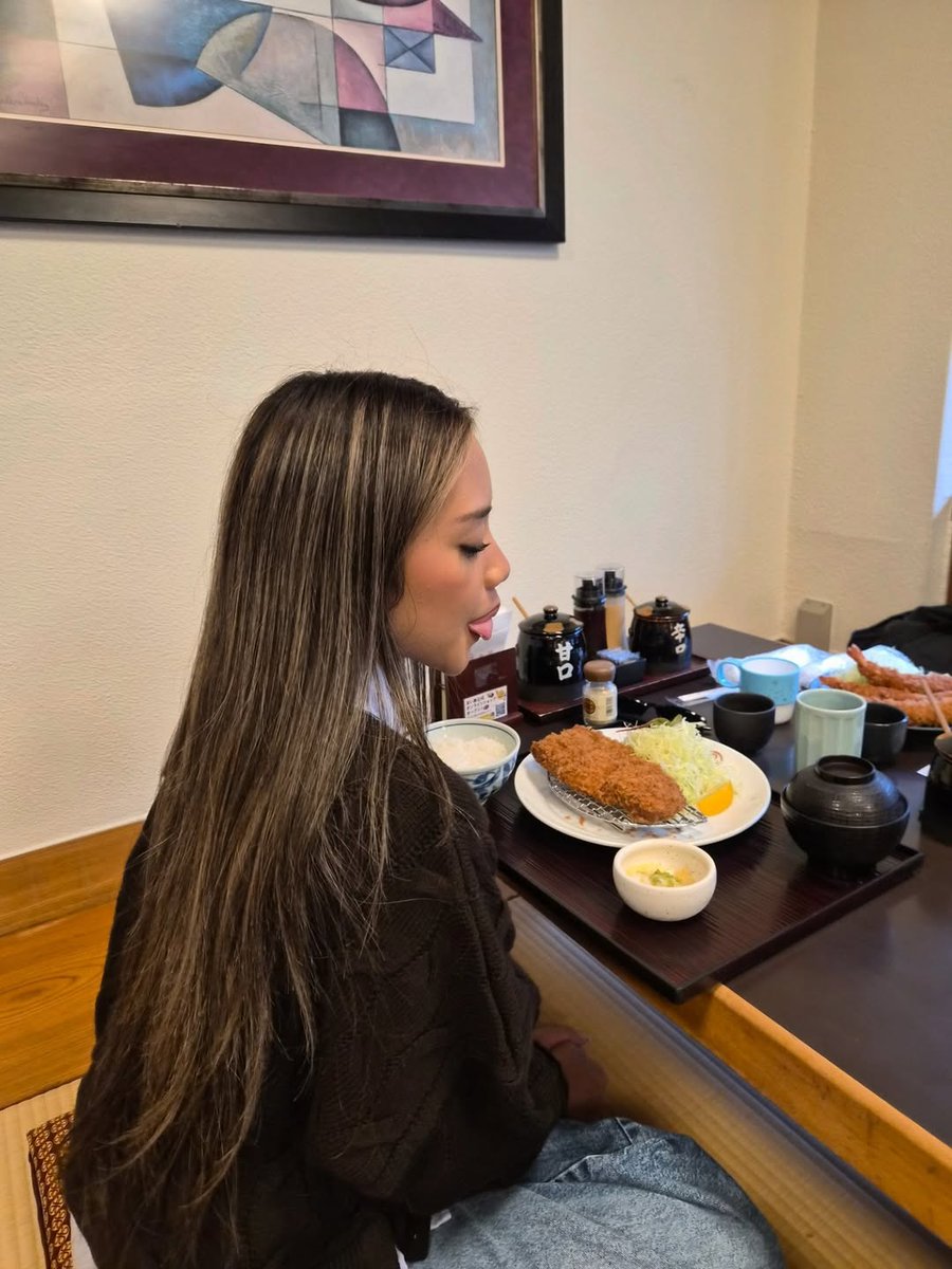 bailasource's tweet image. Please eat well my b. &amp;lt;3