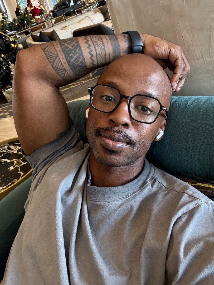 Athenkosi (@artyn88) on Twitter photo 