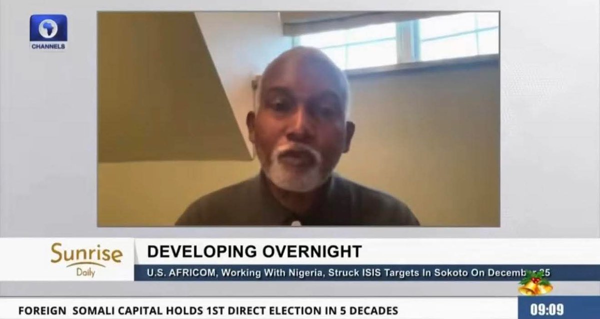 [#Nigeria|#USA]
Déclaration du MAF : Yusuf Tuggar « C'est le #Nigeria qui a fourni les renseignements. J'ai eu 19 minutes au téléphone avec le secrétaire #Rubio ; nous avons longuement discuté… puis nous avons de nouveau parlé pendant 5 minutes avant la frappe sur #Boko_Haram.»