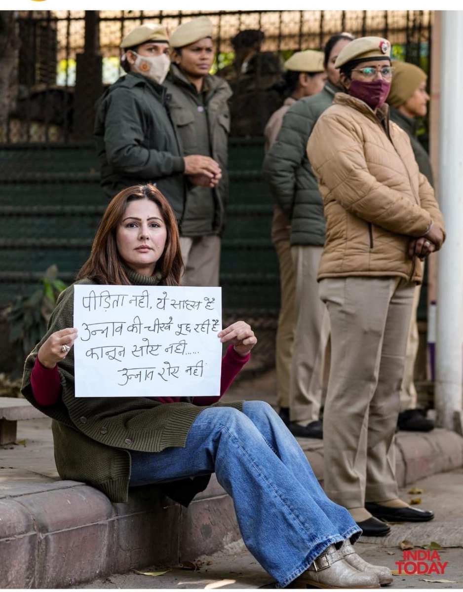 mumtazpatels's tweet photo. In Solidarity! Justice for the Unnao Victim …. Time to raise our Voices .. @yogitabhayana #UnnaoCase https://t.co/cQoj1xy3rI