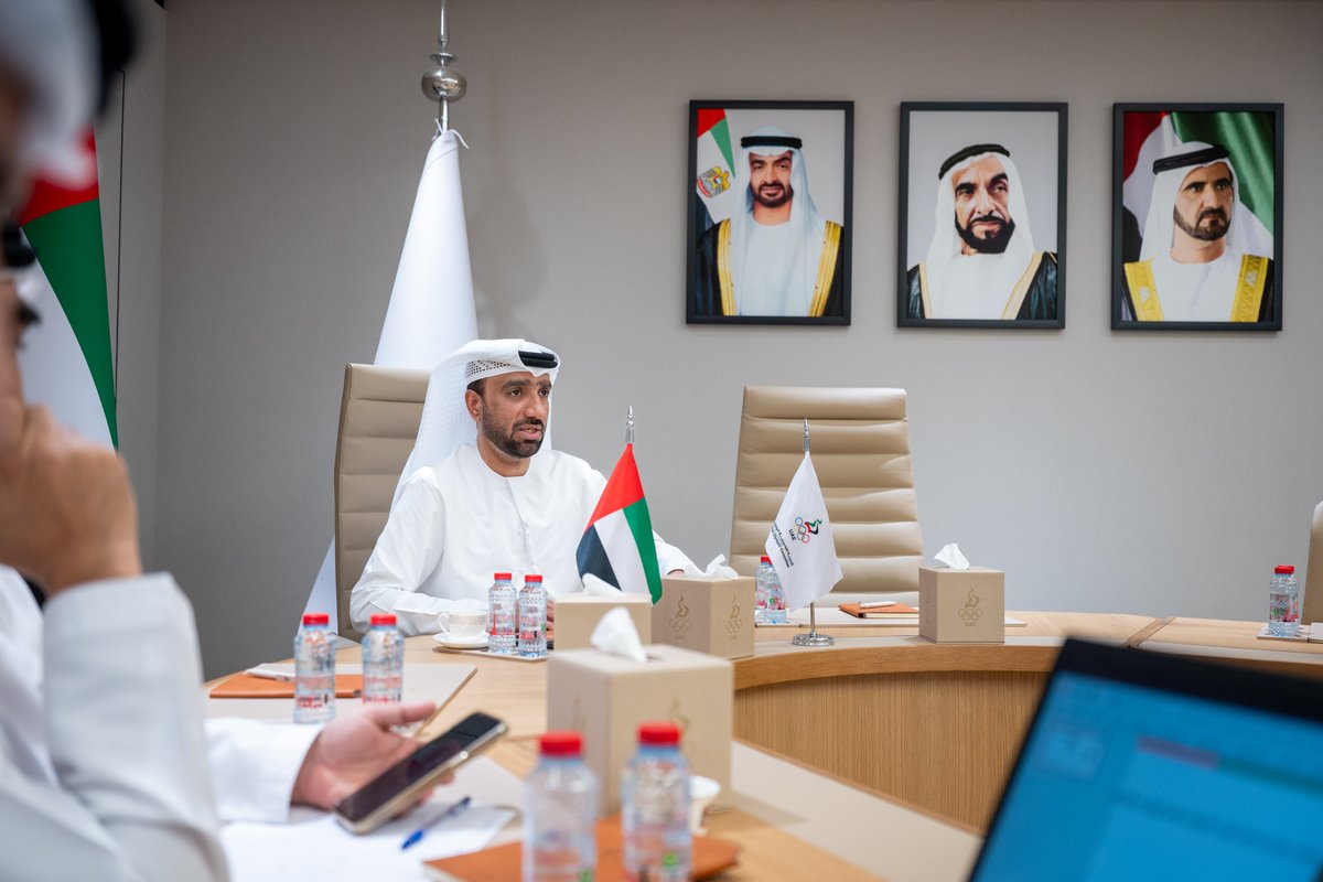 UAENOC's tweet photo. أشادت بإنجازات الرياضيين في محافل 2025
لجنة الرياضيين باللجنة الأولمبية الوطنية تستعرض التقارير ومخرجات المشاركات الدولية

🔗 https://t.co/JPx6OW1deb https://t.co/2dL0pTGukq