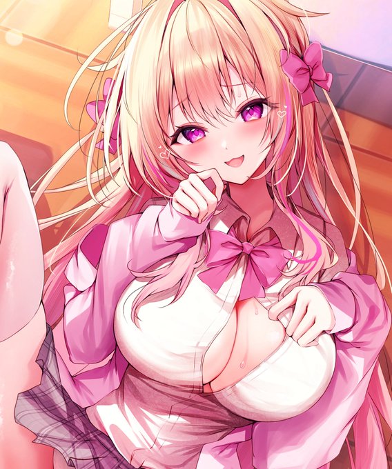 描き下ろしさせていただいた百瀬ももちゃんのグッズが本日より受注開始です!
よろしくお願いします✨️ 