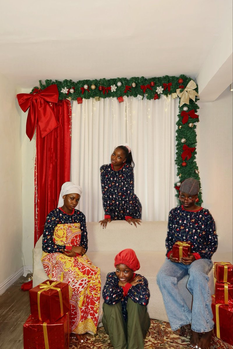 sharonwealth7's tweet photo. Merry Christmas from mama Sharon and her family 🤍 #sharonwealth #fyp https://t.co/RA0lZGoZuf