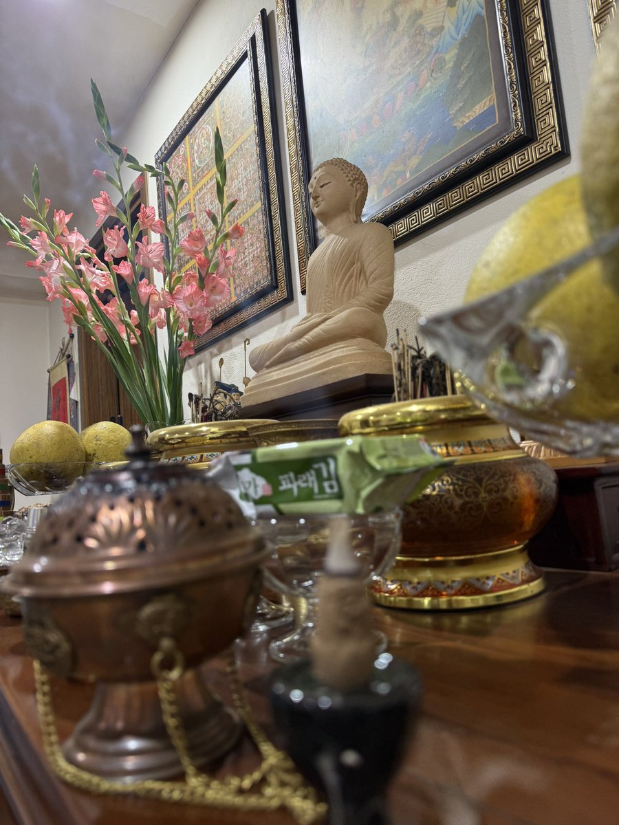 KHUẤT QUÂN (Đức Tuệ) | Mani tweet media