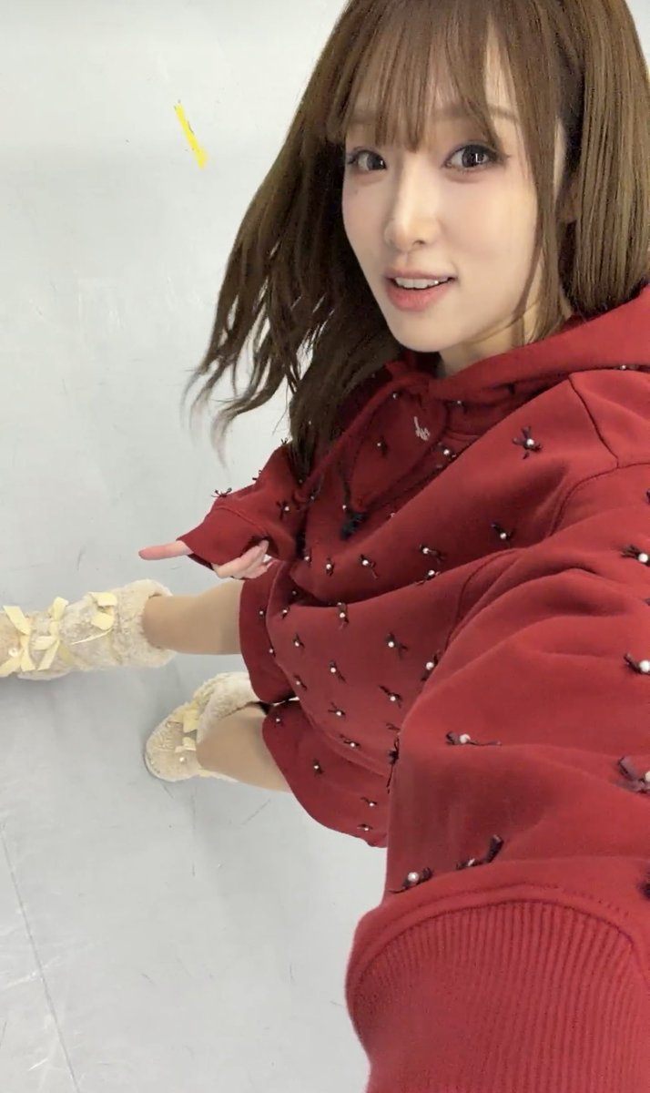 yena1uv's tweet image. 크리스마스 OOTD 졸귀 ㅋㅋㅋ