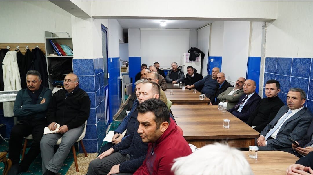 📍Keçiören ...

Dün akşam Stratejik Akıl ve Düşünce Eğitimi (SADED) Derneğinde ASBÜ Rektörümüz Prof.Dr. Musa Kazım Arıcan Hocamızın "Dijital Çağda Din-Ahlak İlişkisi"konulu sohbetine katıldım.

Oldukça faydalı sohbet için Sayın Hocamıza ve Dernek Yönetimine çok teşekkür ediyorum.