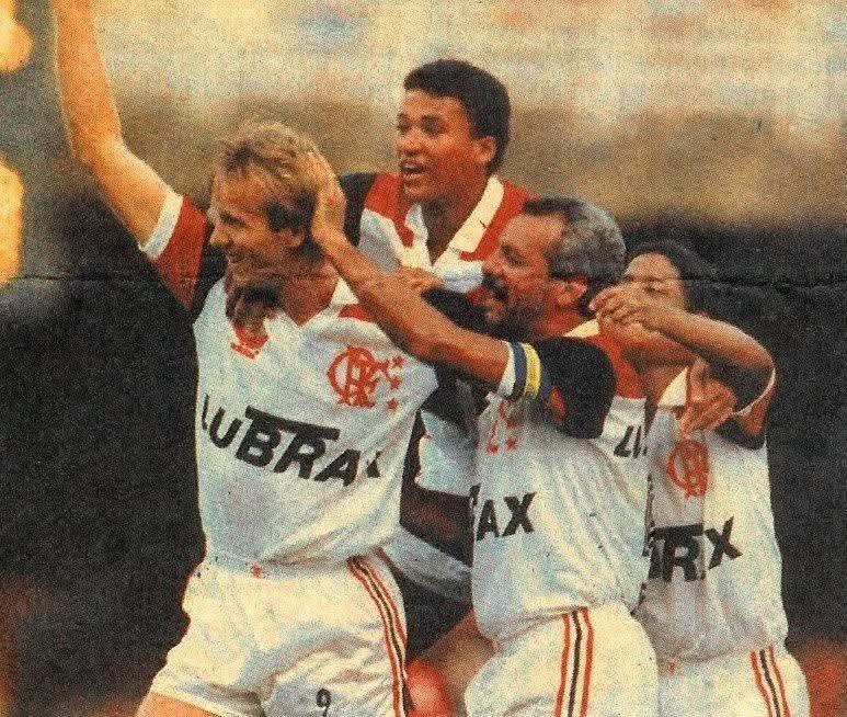 NewsDomenico's tweet photo. Toto, Marquinhos, Marcelinho e o Maestro https://t.co/d7fHu2ZuYL