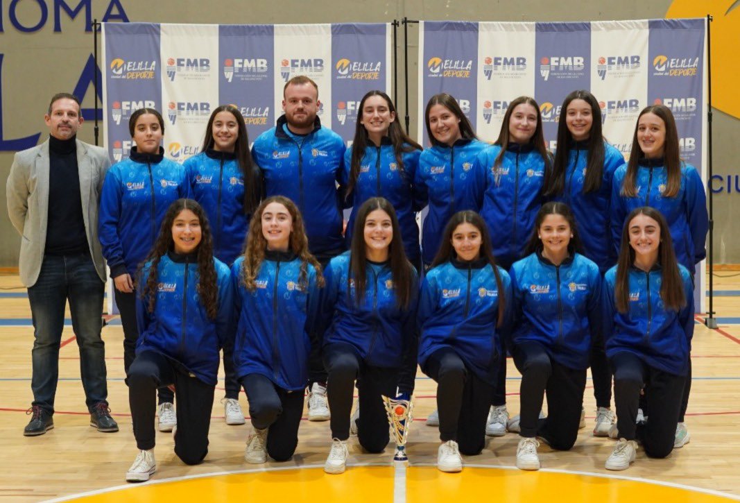 FMBMELILLA's tweet photo. #EventosFMB | ¡¡Fin a otro gran Torneo de Navidad FMB🎄🎅!!
@melilla_deporte 🤝@FMBMELILLA
Más info y clasificaciones👇👇
https://t.co/55voV7uyKD https://t.co/Dri06A8kAi
