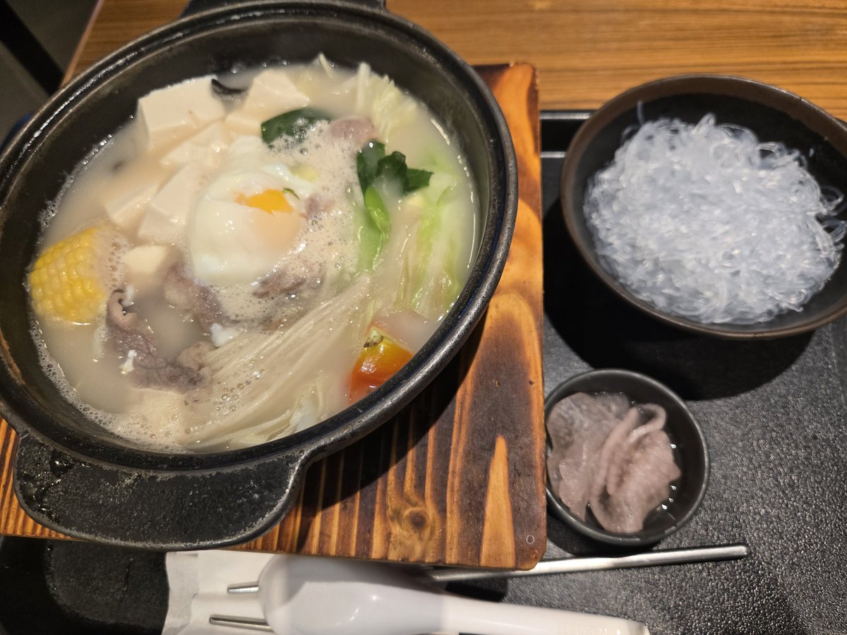 長大以後才叛逆💙💛 tweet media