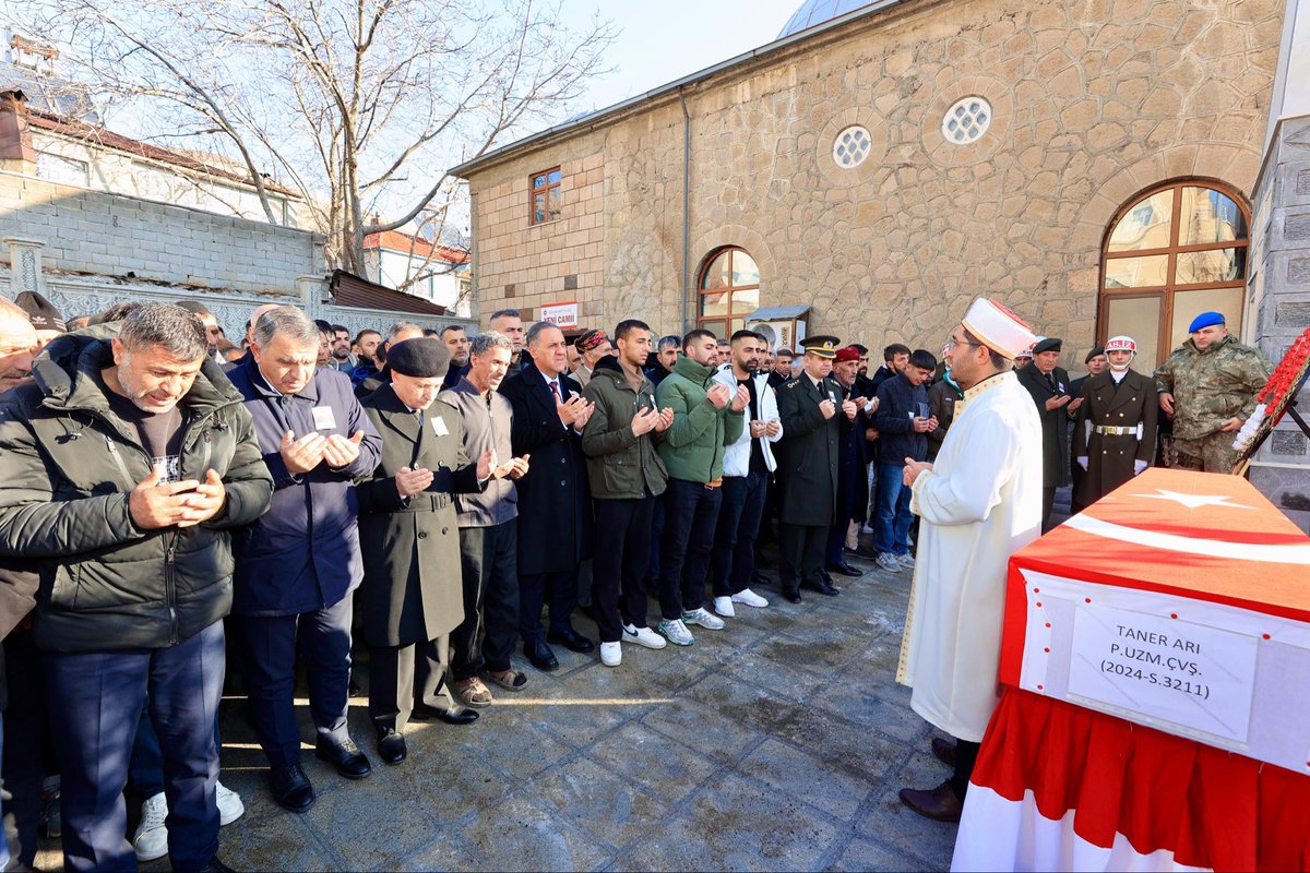 Militer Enstitü tweet media