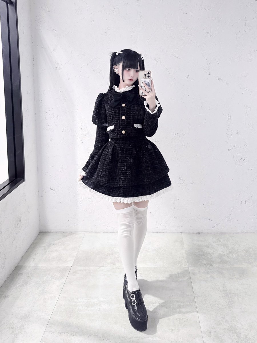 春の大本命セットアップみつけた❤︎ ラメツイードがかわいいし