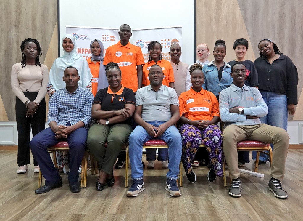 From the Youth Advisory Panel, we wish you a joyful festive season filled with hope &amp; love. As we celebrate, let us continue empowering young people &amp; working together to build a world where every young person’s potential is realized.
Happy Holidays! 
#1Vision3Zeros
#UNFPAYAPKe