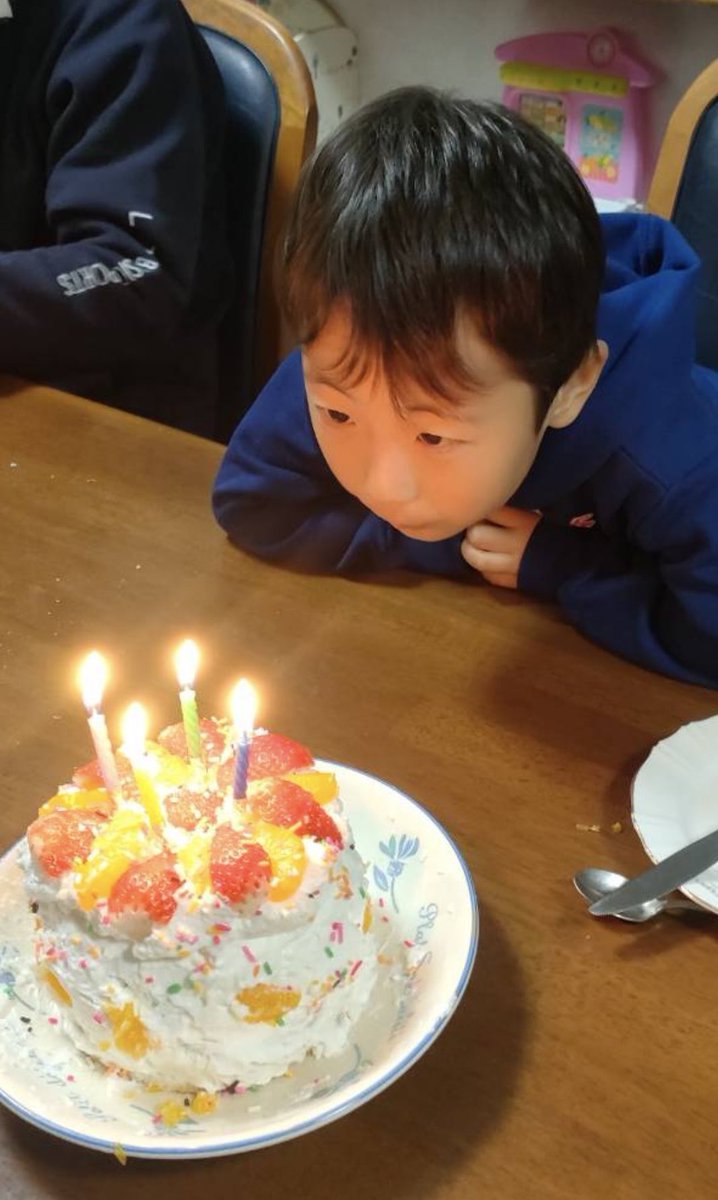 ERiKA🎶ポップロックママシンガー👩@4/19コロムLIVE🐰🍓💕 tweet media