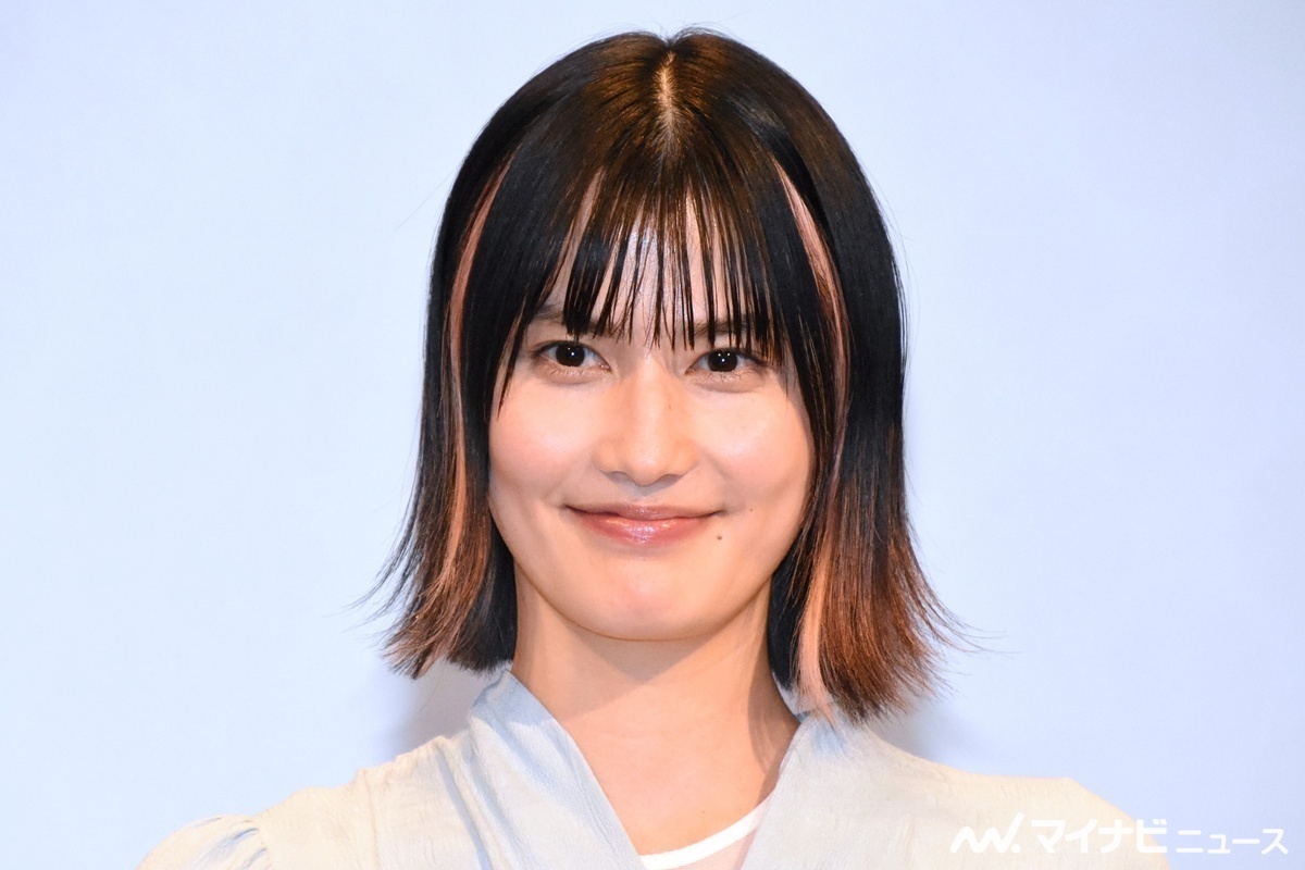 「クッソ疲れる」台本の“呪文”書き…ストイック俳優・橋本愛に判明した一人爆笑＆自転車愛

#橋本愛 #瀬戸康史 #比嘉愛未 #にこたま news.mynavi.jp/article/202512…