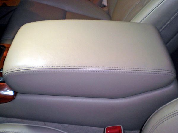 ColorGlo's tweet image. Color Glo offers a specialized repair service for damaged vehicle armrests, addressing common issues like tears, scuffs, fading, and general wear and tear on leather, vinyl, and plastic surfaces.