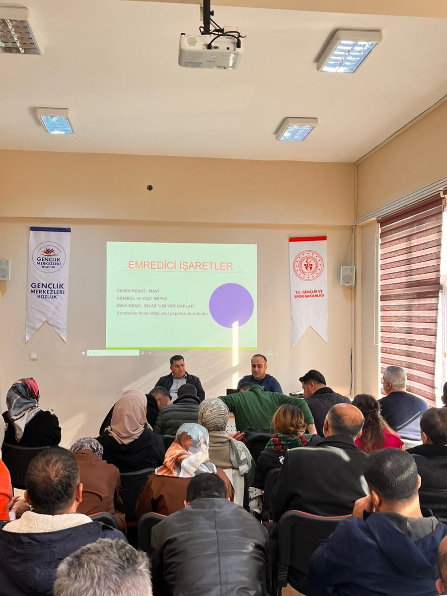 GSB_KozlukGM's tweet photo. 📍İŞ SAĞLIĞI VE GÜVENLİĞİ EĞİTİMİ 

🏫 KOZLUK GENÇLİK MERKEZİ 

İl Müdürlüğümüz bünyesinde kurumumuzda İş sağlığı ve güvenliği eğitimi başarılı şekilde tamamlanmıştır.
@gencliksporbak @oa_bak @gsbgenclik @drenesefendioglu @gsb_batman @ibrahimruzigar @AbdulbasirAlag2 @Vahidecetin2 https://t.co/vY1HdrRadN