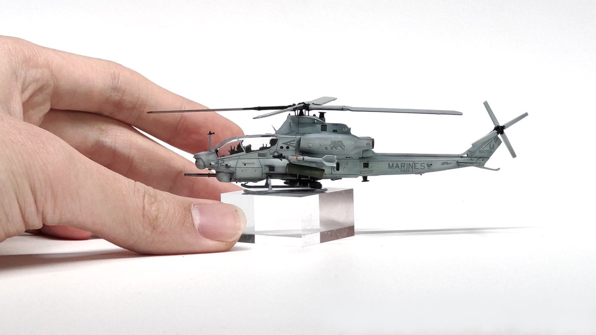 1/144 AH-1Z model kit from @warhead2008 #144scale #144スケモ