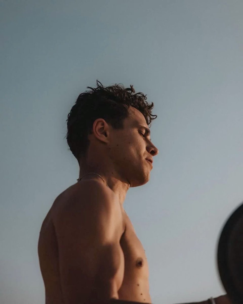 BYL4NDO's tweet image. 