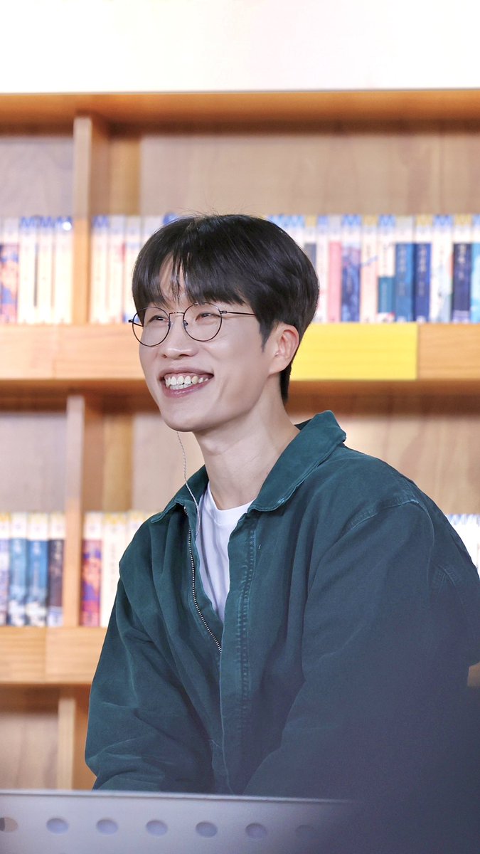 피크닉 라이브 소풍 . . 📚🍃