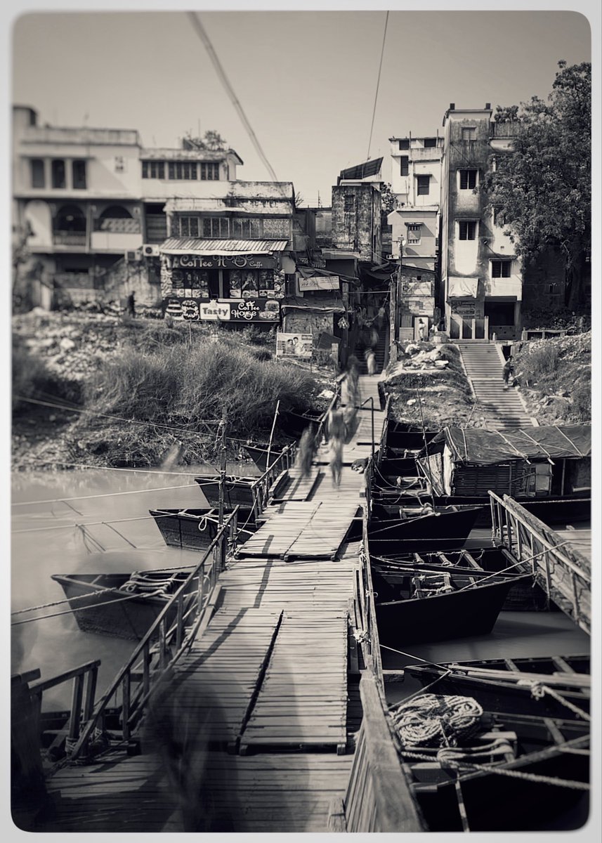 wolfeshwar's tweet photo. Abridged bridge https://t.co/xNKQeBPYYP