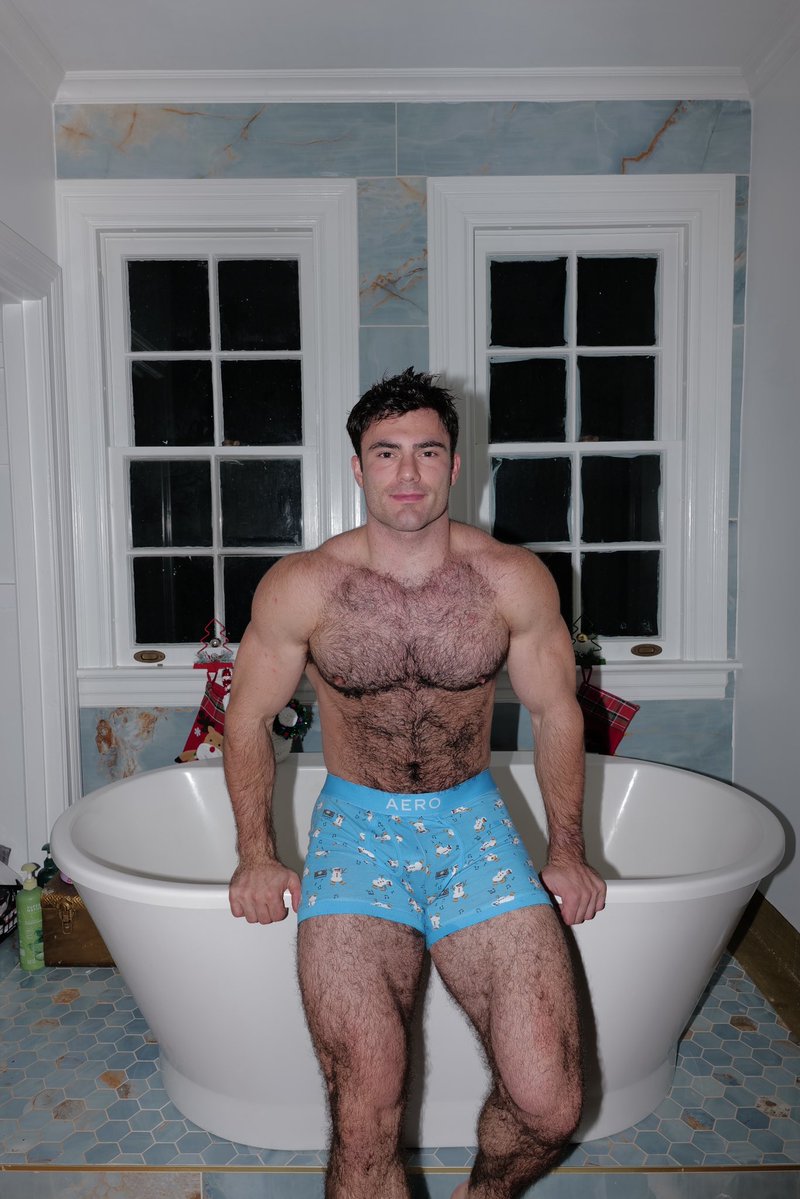 LeviConely's tweet image. ☃️