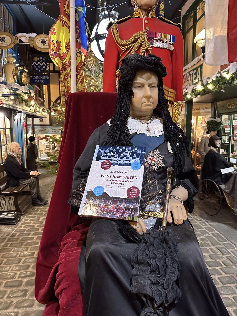 BygonesTorquay's tweet image. Queen Victoria is very impressed by her #ChristmasTree gift  book , further copies available from @EXHammersMag