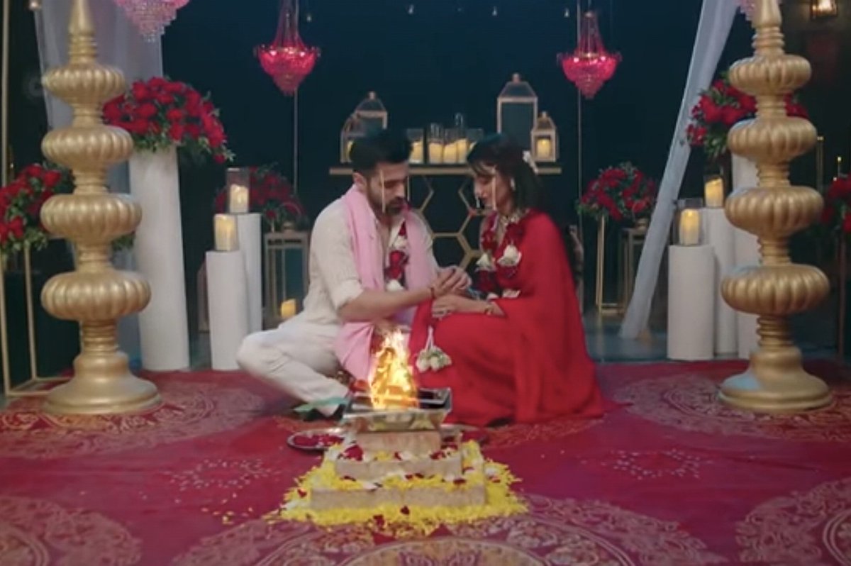 HAPPY ANNIVERSARY AMVIRA ❤️❤️
#ArjitTaneja #Sritijha #Amvira
#KaiseMujheTumMilGaye