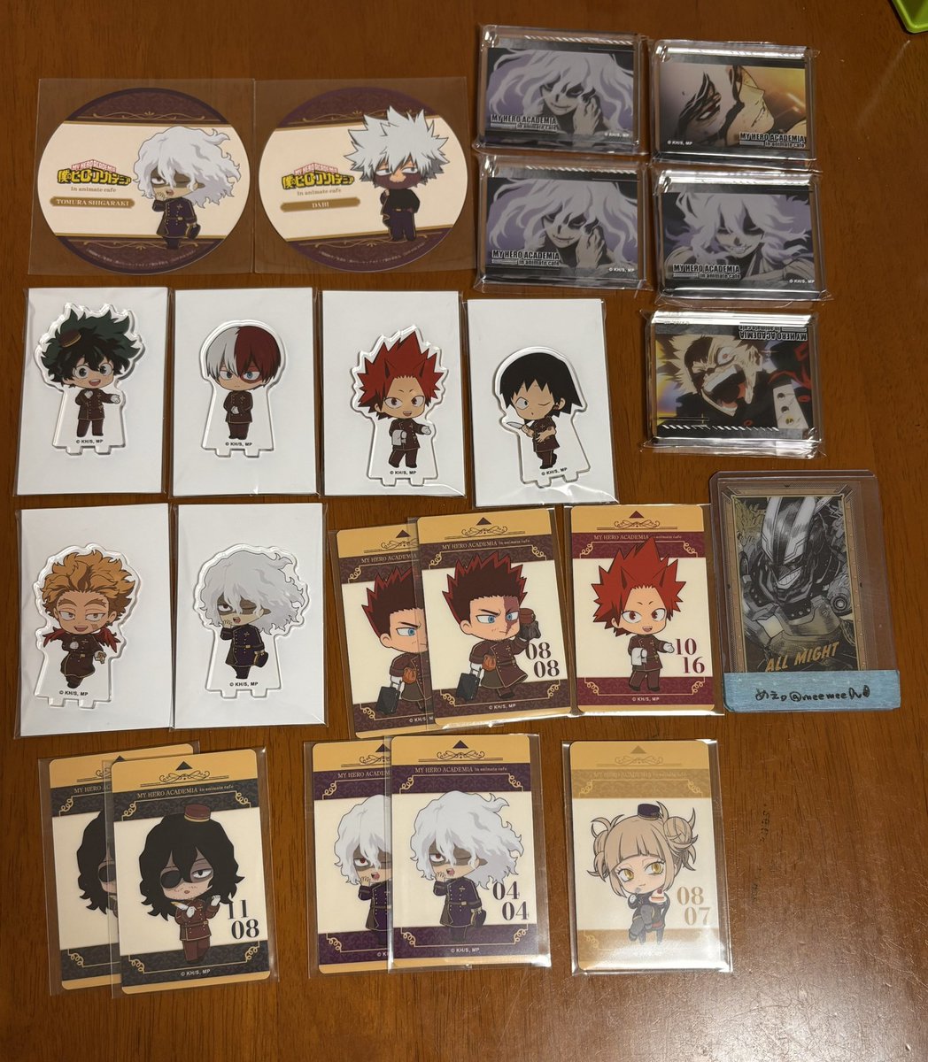 meemee0v0's tweet photo. 【交換】僕のヒーローアカデミア　アニカフェ　ヒロアカ
譲)画像参照
求)異種オールマイト、蛙吹>同種オールマイト

まとめて優先。全て決めたいのでお返事お時間いただきます。郵送は年明け1/5以降。
2枚目は同種優先です。
検索からもどうぞ、よろしくお願いいたします。 https://t.co/STJFcCvrtk