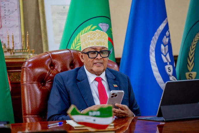 qalinnle's tweet photo. “Today, the long-held hope, expectation, and extensive effort to achieve an officially recognized nation among the countries of the world has succeeded. Today is a great and historic day for the people of Somaliland.
The people of Somaliland respectfully express their gratitude. https://t.co/d8TnyrFqjG