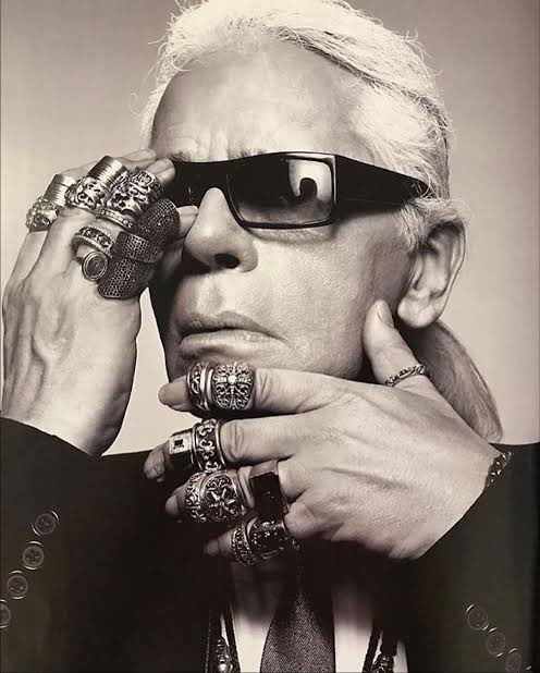 spacetigre's tweet image. People always say this and leave out the fact that Nigo left Bape to die a decade ago. Meanwhile, the Stark family been running CH without relying on hype for years. The tees and hats you see on the kids you think are devaluing the brand are such a small part of the business.