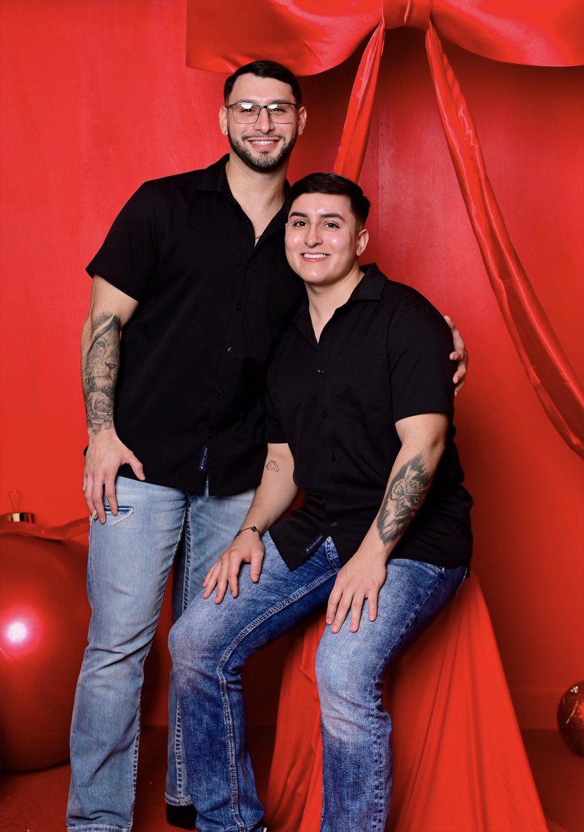 Merry Christmas from us to you🎄
