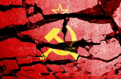 NikolausFisher's tweet photo. December 26, 1991 - The Council of Republics of the Supreme Soviet of the #USSR held its last meeting and adopted a declaration stating the fact of the cessation of the existence of the #Soviet_Union. https://t.co/NMWlWxiS4U