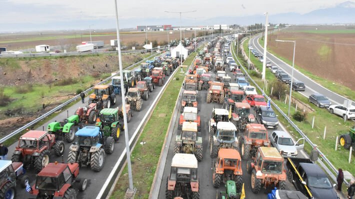 BilboBagg7's tweet image. Καλές γιορτές και καλή δύναμη σε όλους όσους αγωνίζονται για το δίκιο και την επιβίωση τους!
#με_τα_μπλοκα