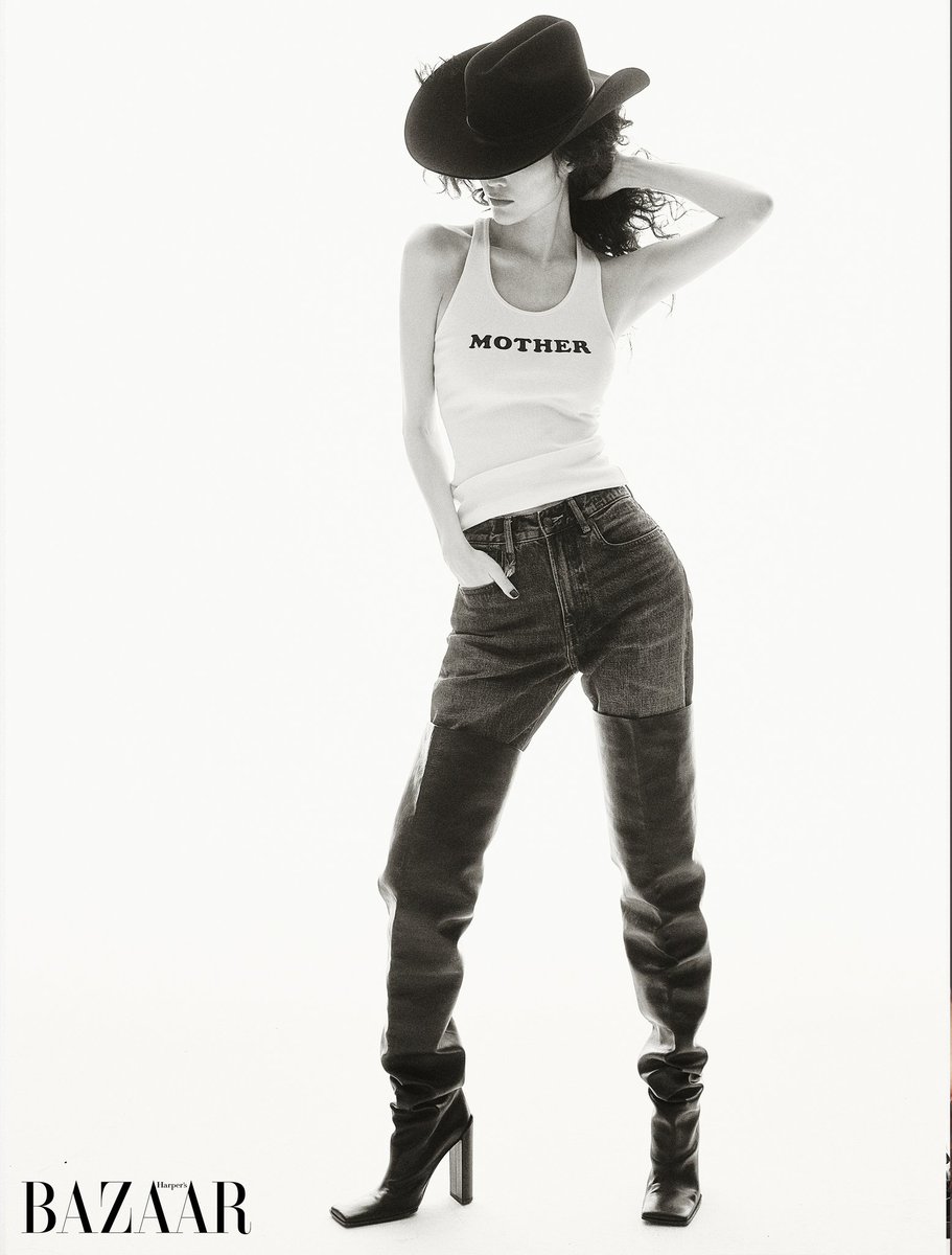 suuihe's tweet photo. Standing in front of the camera again, reminded why I fell in love with modeling in the first place. https://t.co/Sb6XvhvFa5