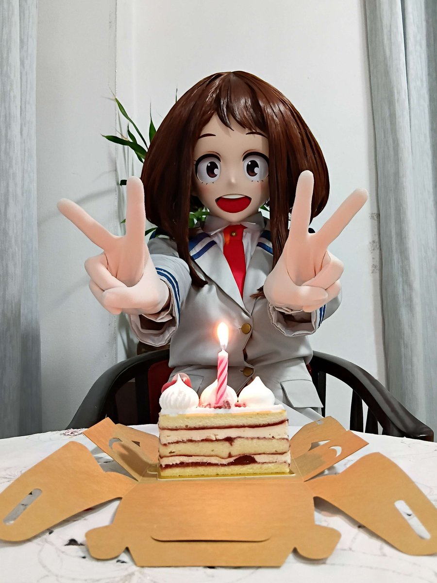 RT @BunBunFuns: Happy Birthday to Ochako Uraraka!!! 🥳🥳 Ochako