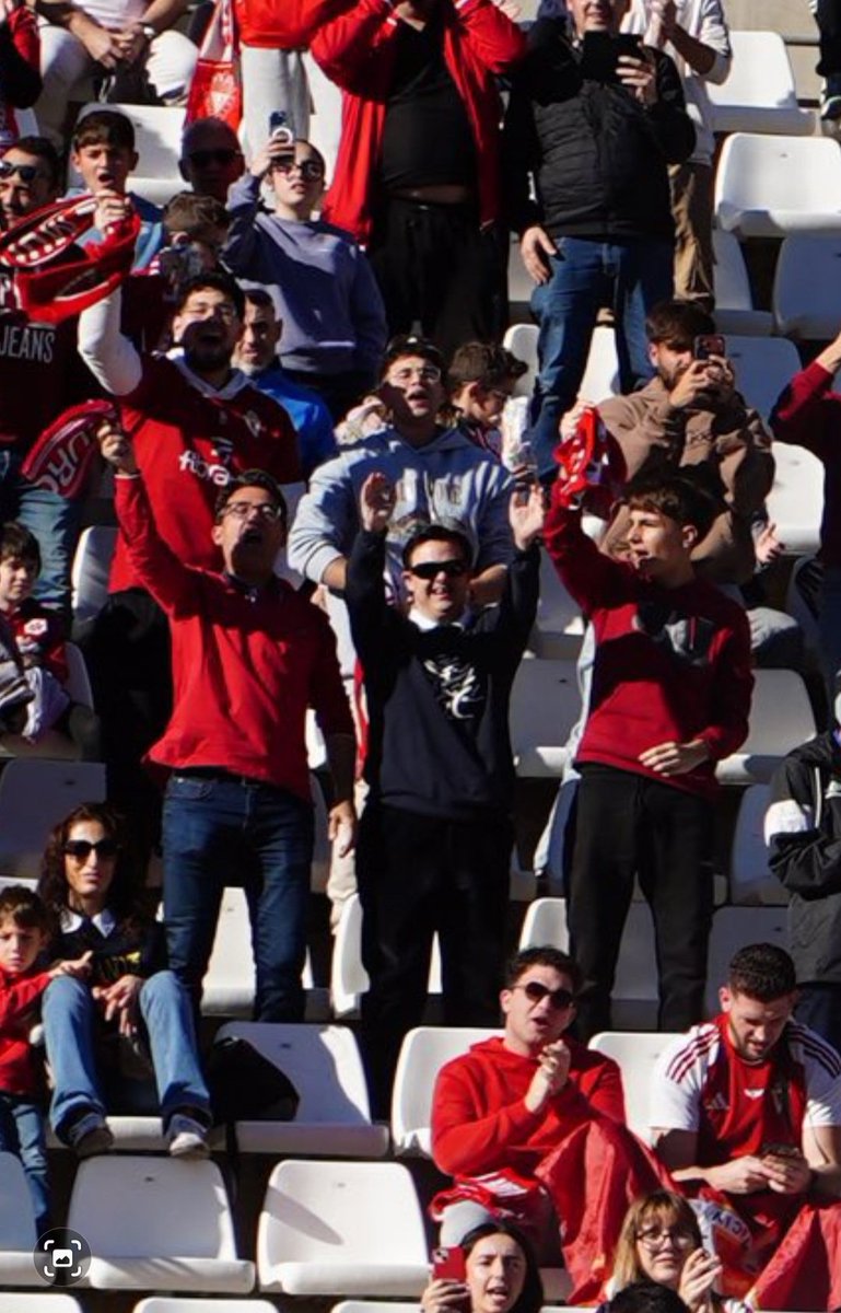 Álvaro Lorente tweet media