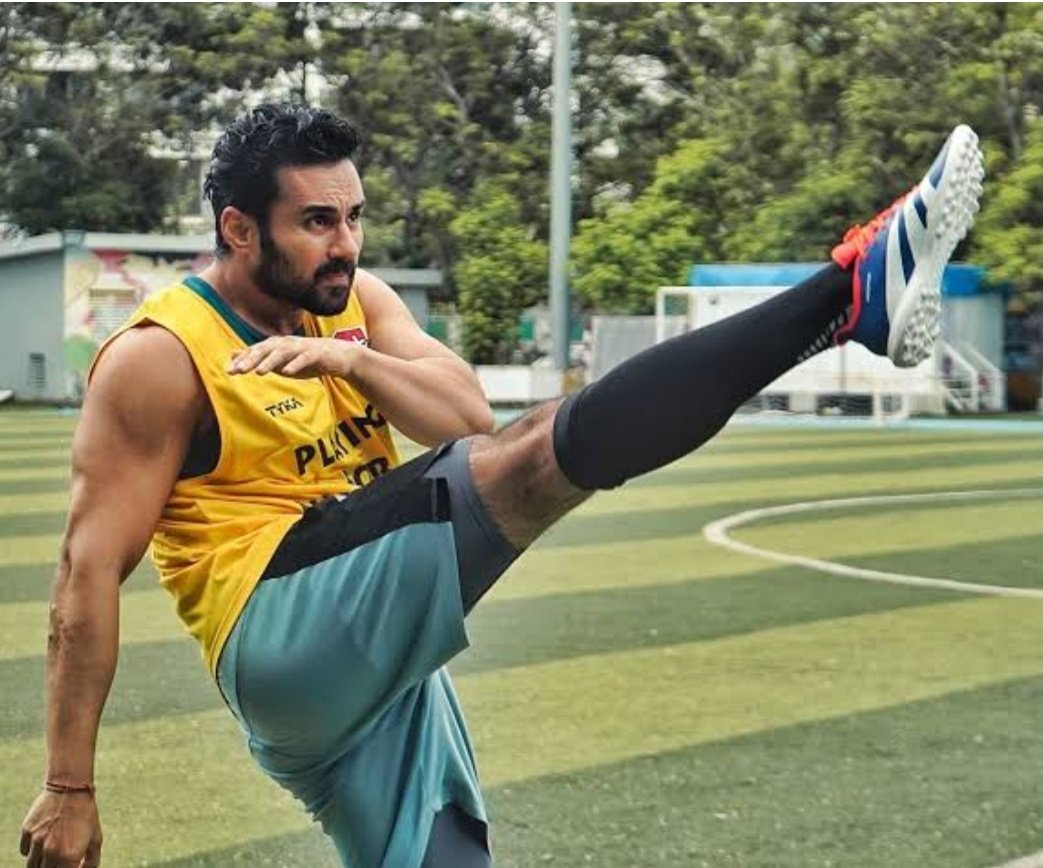 HarshAg30213654's tweet photo. Haters thood pe .🦾🦁❤️

BAJAJ READY TO ROAR

#abhishekbajaj https://t.co/rz4Mbio7v7