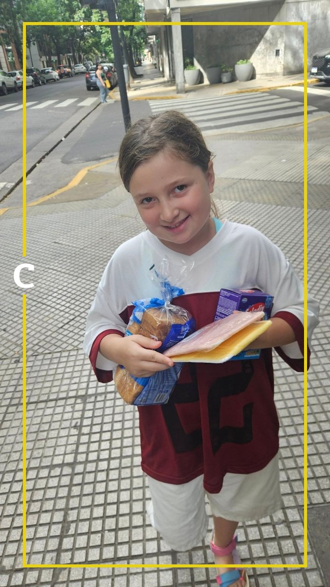 elcancillercom's tweet photo. [REDES] "Fuimos a comprar los ingredientes para hacer 'squishies'": tras su viral error navideño, Yamil Santoro y su hija estrenaron la sanguchera. 😅 https://t.co/etDssH1l2H