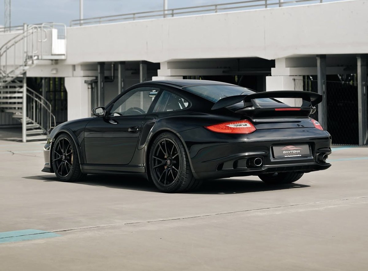 PorscheCIub's tweet photo. Black 997 GT2 RS https://t.co/AU4QS4F5HV