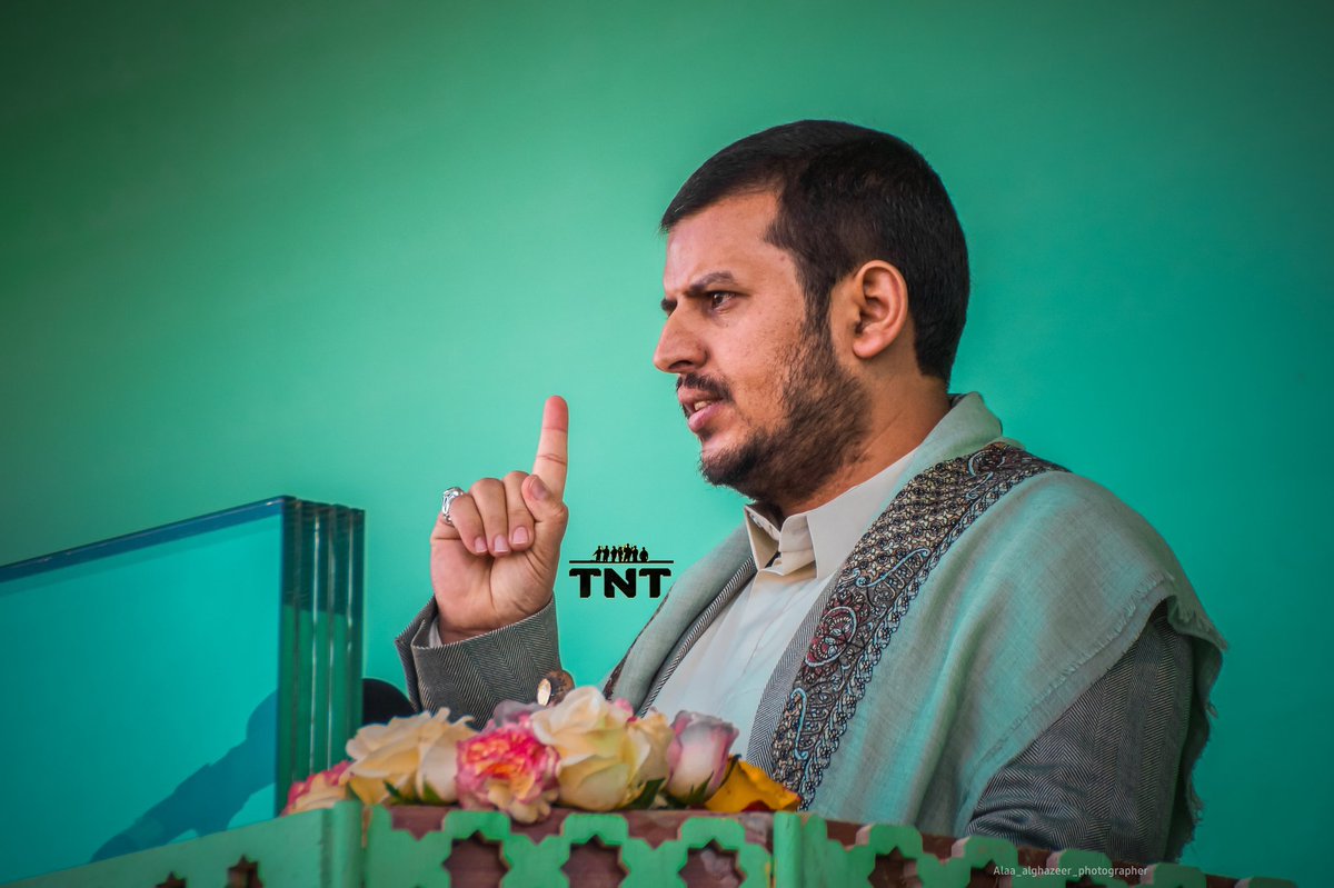 السيد القائد عبدالملك بدرالدين الحوثي :

هناك استعداد للجولة القادمة ونعمل على هذا العنوان ليل نهار لأننا ندرك ما يحدث وما يسعى له الأعداء ويخططون له

نحن لا نغمض أعيننا ونتجاهل ما يحصل لأن هذا لا يليق بالمؤمنين والأمة المؤمنة

يجب أن نكون في يقظة وانتباه واهتمام واستعداد