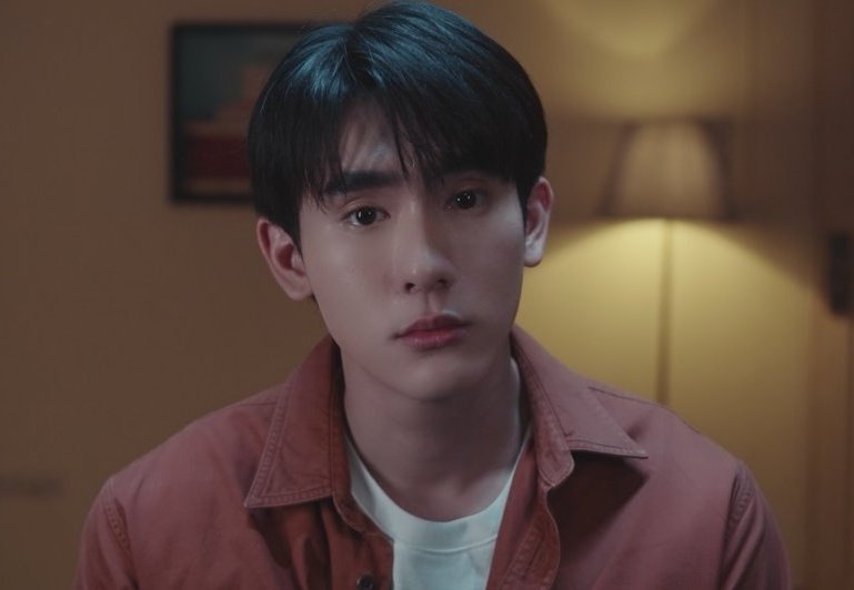 fbacervo's tweet image. resumo da vida do botpleng:
sofreu acidente e perdeu a memória, o pai morreu, a mãe tá em coma, o namorado morreu, a vó não gosta dele, o irmão do namorado dele enganou ele se passando pelo namorado dele e o único amigo dele gosta dele

FORCEBOOK MOS EP4
#MelodyOfSecretsEP4