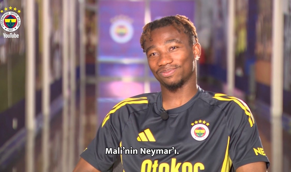 “Takma adın var mı?”

Dorgeles Nene: “Mali’nin Neymar’ı.”