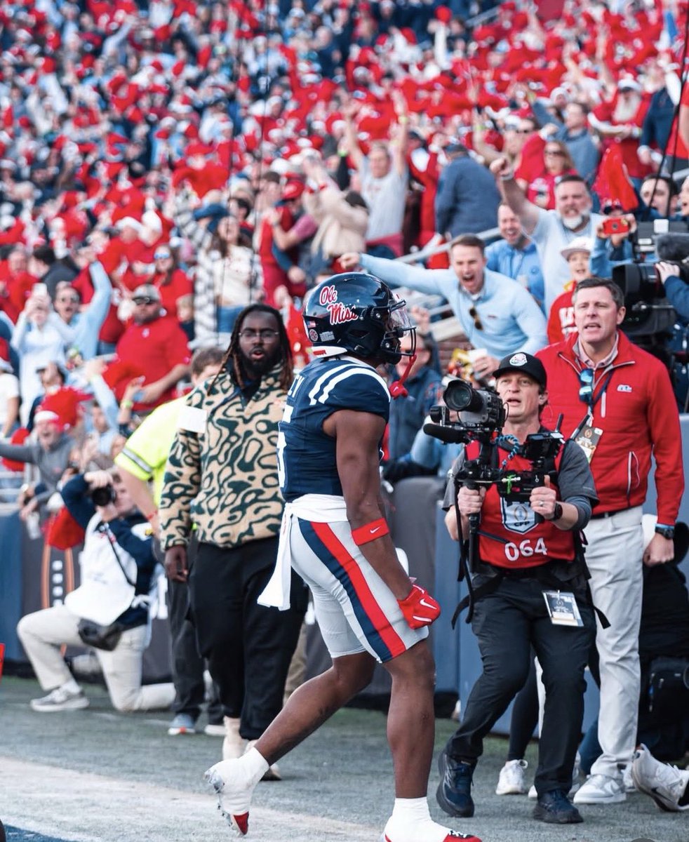 Everything Ole Miss tweet media