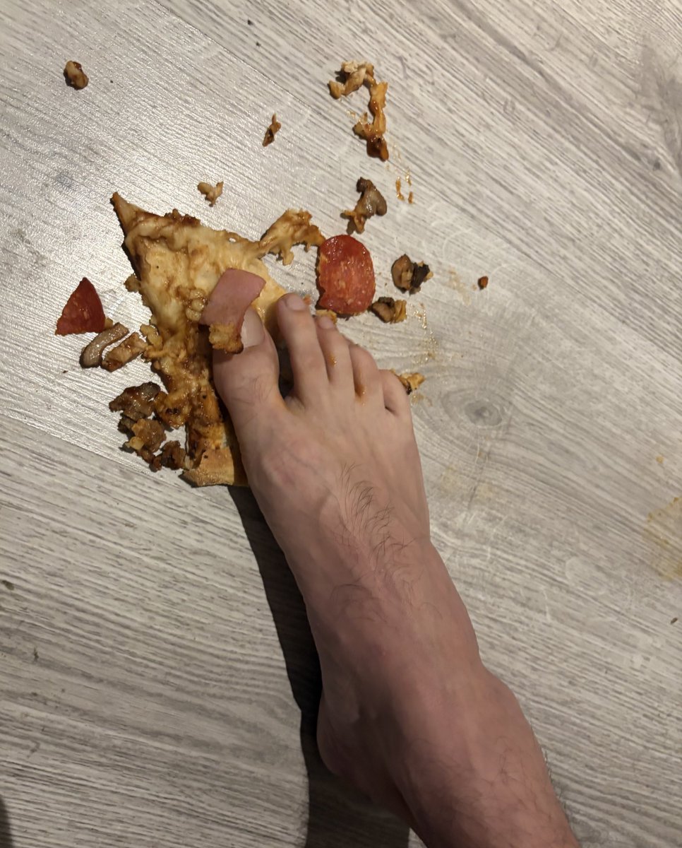 FINDOMMRMARCEL's tweet image. I have diner for you🍽️🦶🏼

More food feet content on LY.