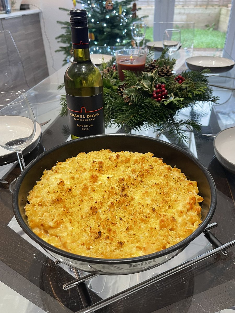 R Thomas-Hewartson tweet media