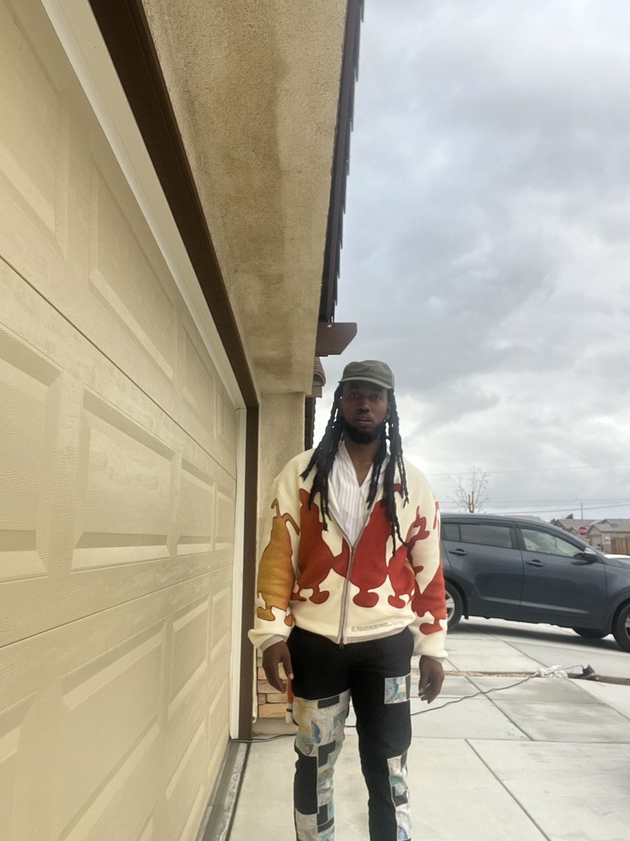 HeWhoRemains tweet media